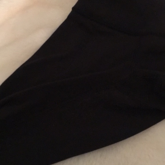 Reversible Lululemon Cropped Leggings - Picture 7 of 7